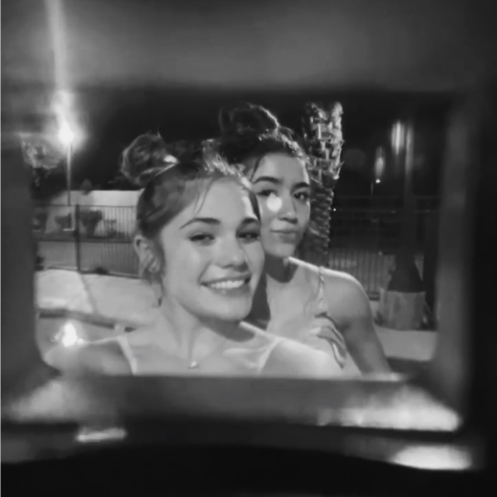 Meet your Posher, Lillie